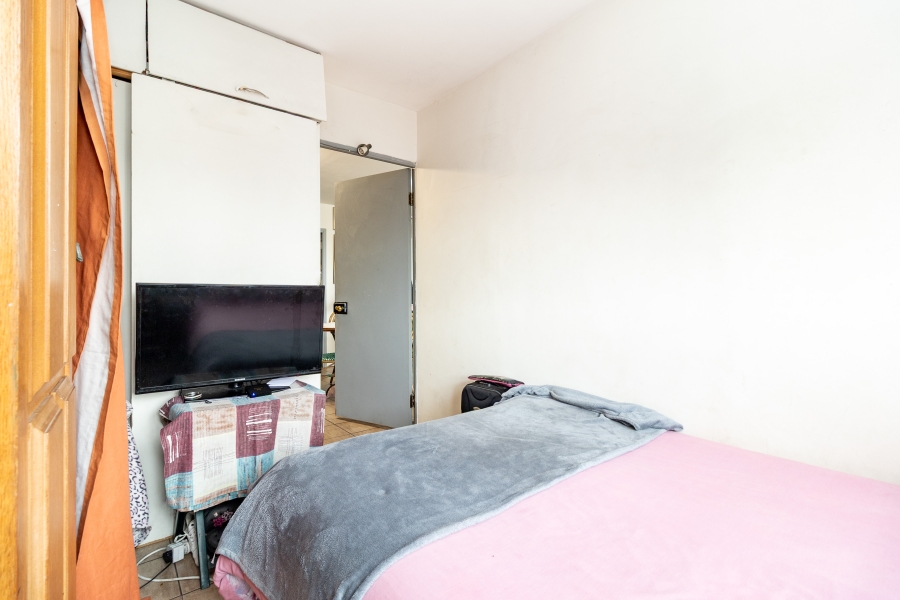 2 Bedroom Property for Sale in Zonnebloem Western Cape
